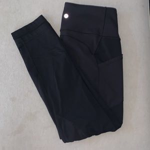 Women’s black Lululemon leggings